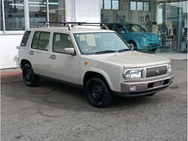 Nissan Rasheen
