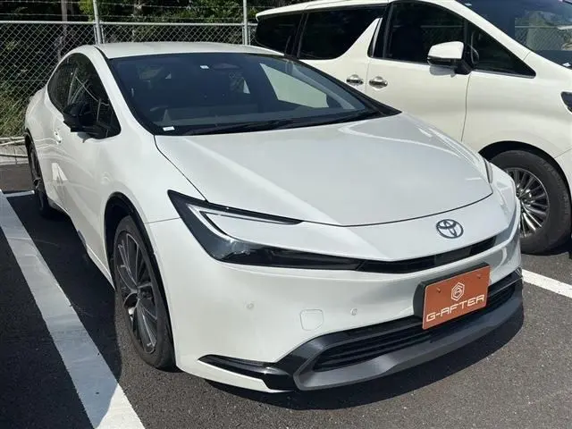 Toyota Prius fotoğraf 1