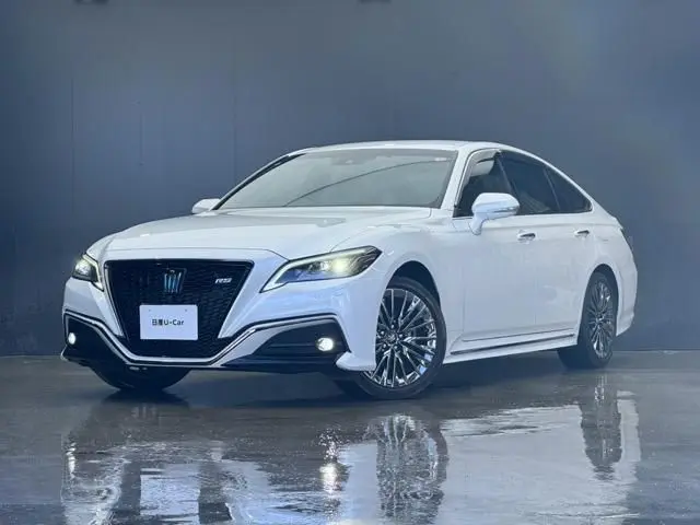 Toyota Crown Hybrid