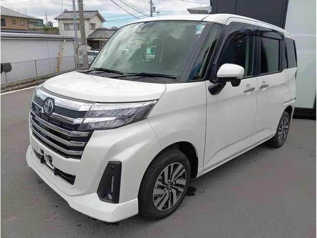 Toyota Roomy fotoğraf 1