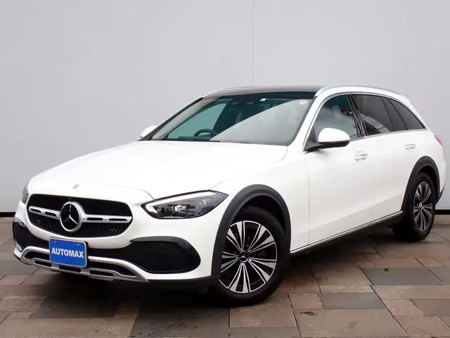 Mercedes-Benz C-Class photo 1