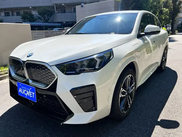 BMW iX2