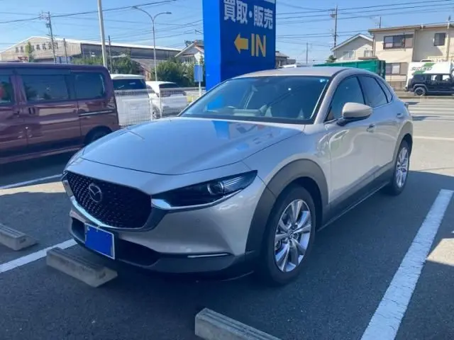 Mazda CX-30 fotoğraf 1