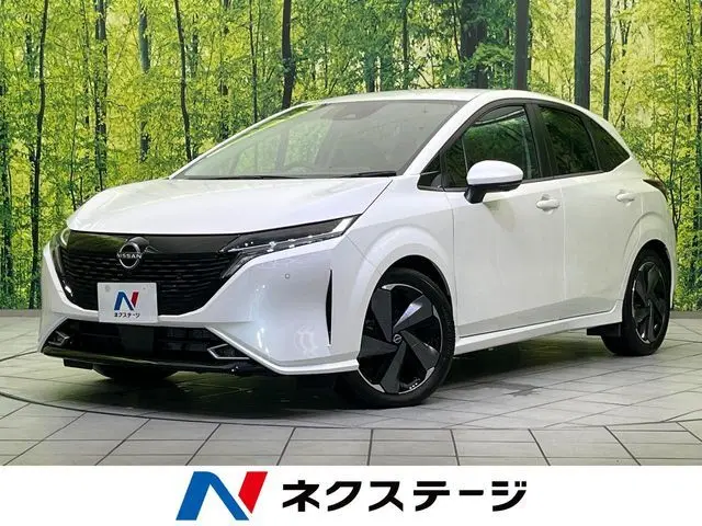 Nissan Aura