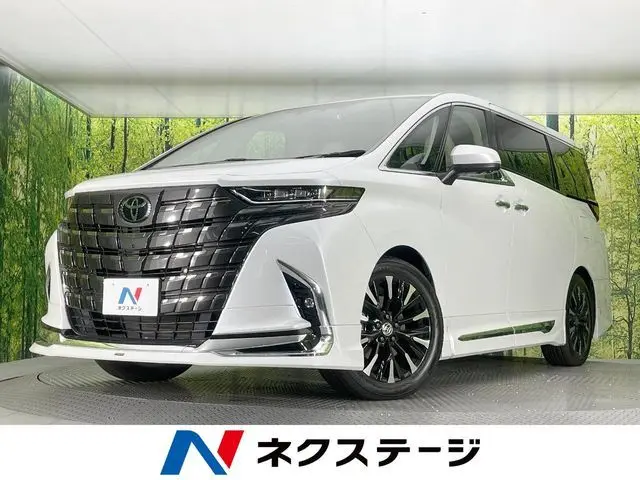 Toyota Alphard Hybrid photo 1