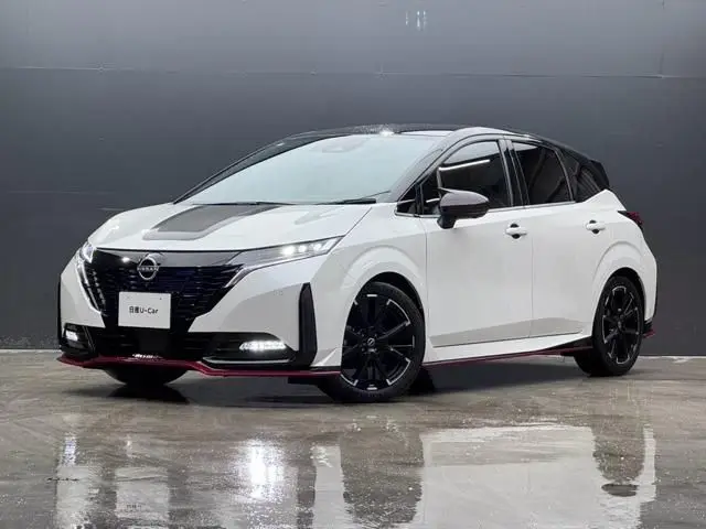 Nissan Aura