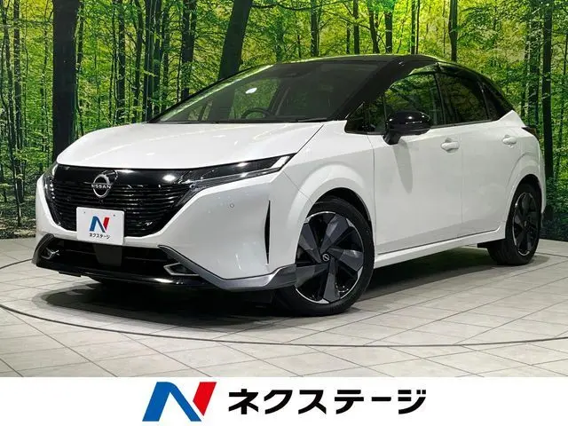 Nissan Aura