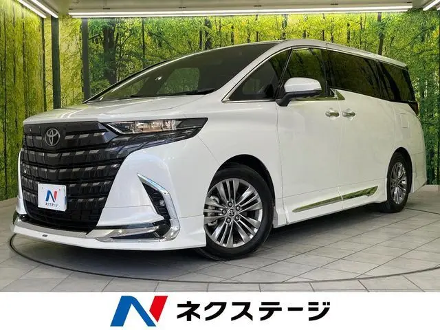 Toyota Alphard fotoğraf 1