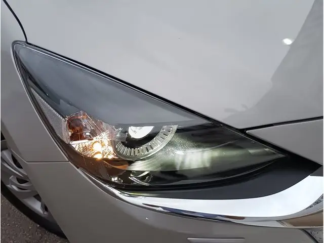 Mazda 2 fotoğraf 5
