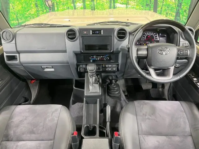 Toyota Land Cruiser fotoğraf 2
