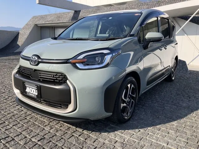 Toyota Sienta