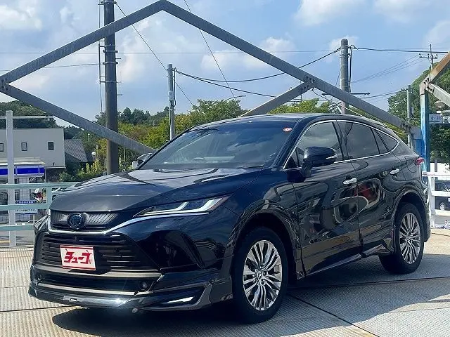Toyota Harrier Hybrid photo 1