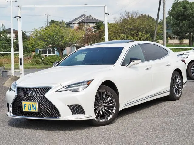 Lexus LS