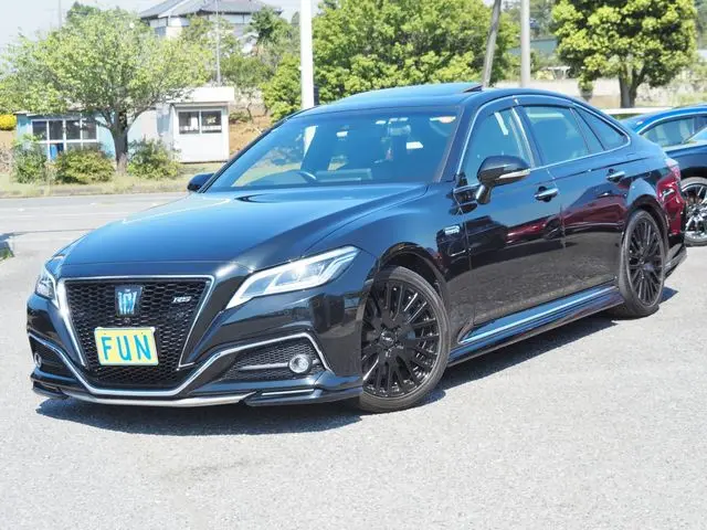 Toyota Crown Hybrid