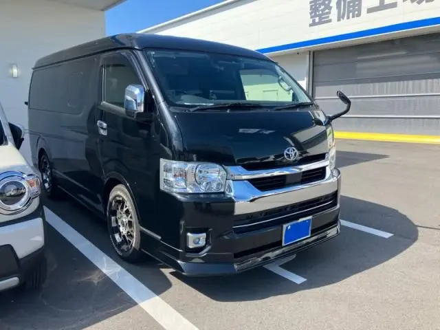 Toyota Hiace Wagon fotoğraf 1