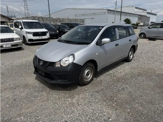 Nissan AD