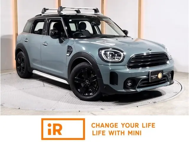 MINI Crossover