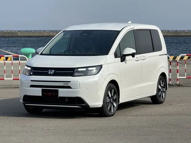 Honda Freed e:HEV