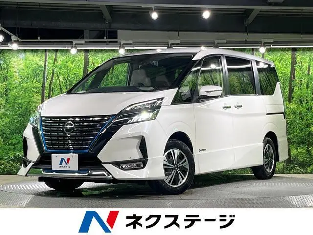 Nissan Serena fotoğraf 1