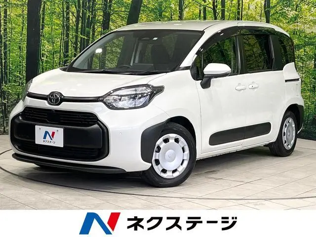 Toyota Sienta fotoğraf 1