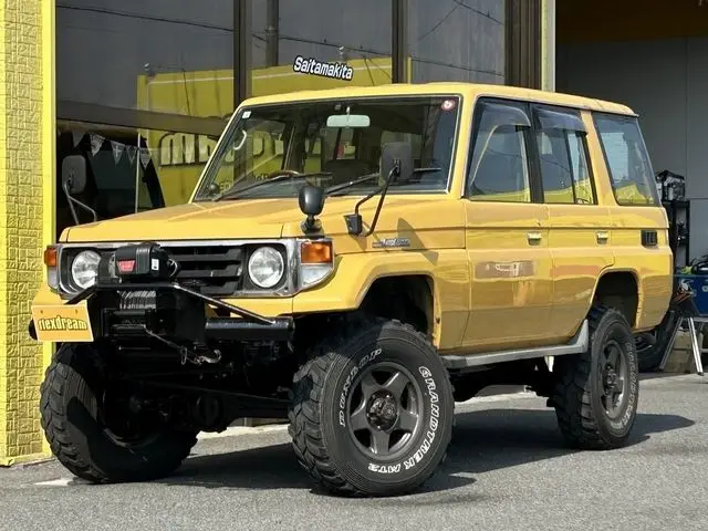Toyota Land Cruiser Van