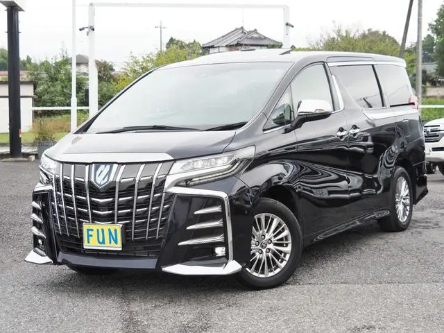 Toyota Alphard Hybrid fotoğraf 1
