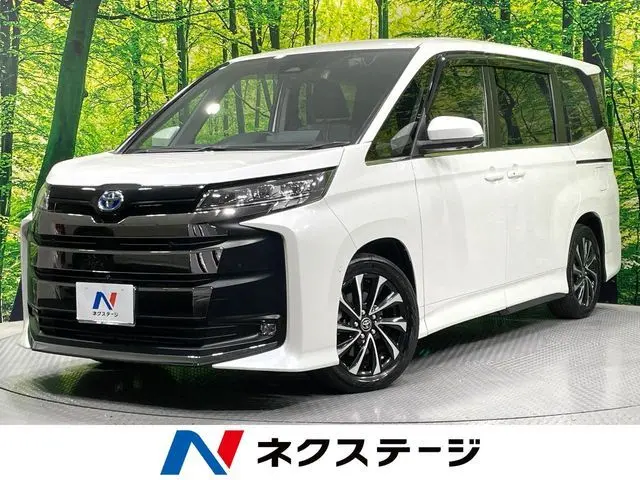 Toyota Noah fotoğraf 1