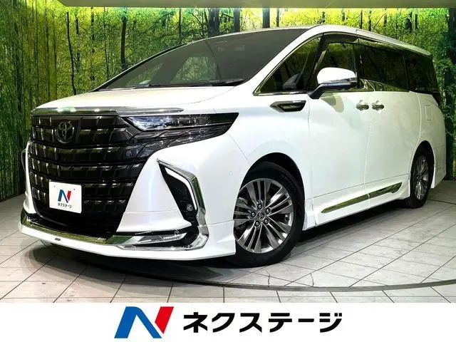 Toyota Alphard Hybrid photo 1