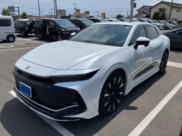 Toyota Crown Crossover