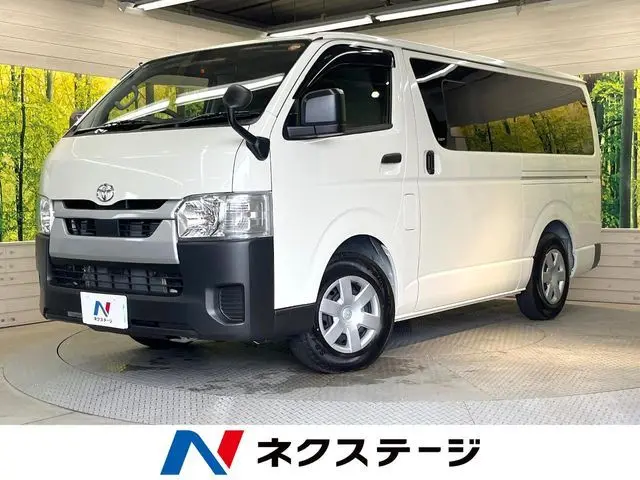 Toyota Hiace Van photo 1