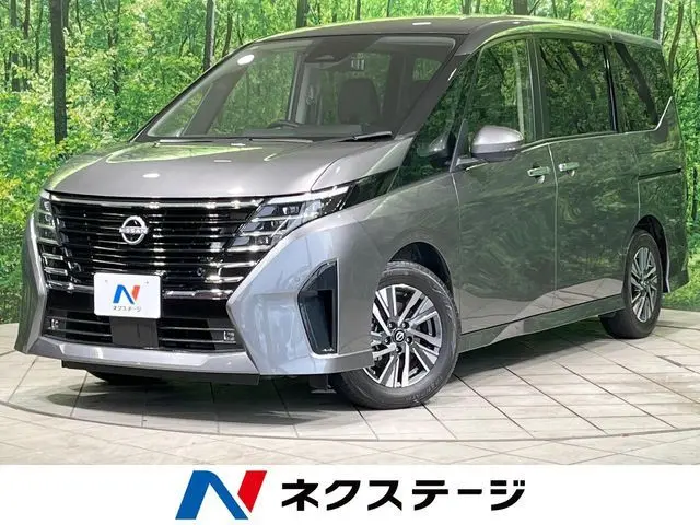 Nissan Serena fotoğraf 1