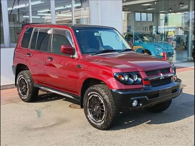 Mitsubishi Pajero Io