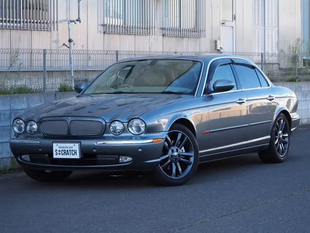 Jaguar Xj