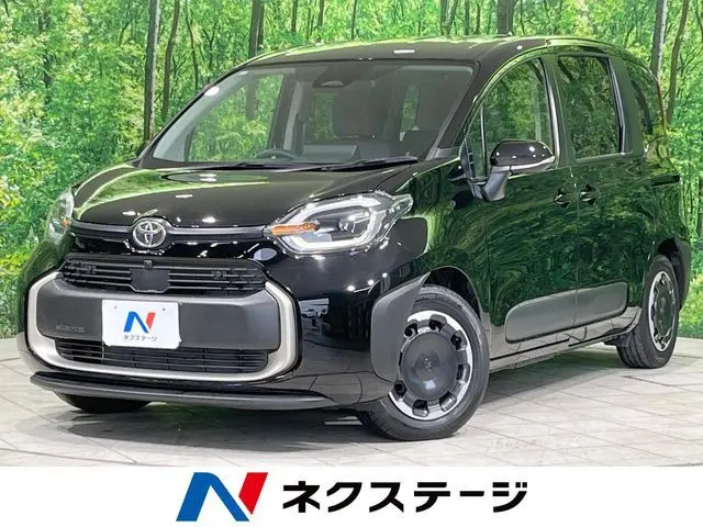 Toyota Sienta fotoğraf 1