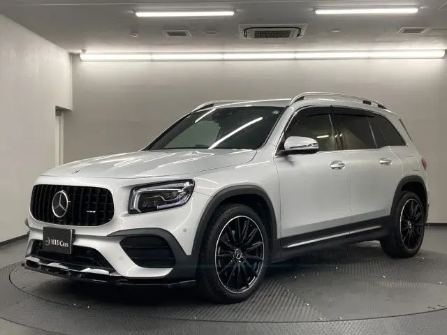 Mercedes-Benz GLB-Class fotoğraf 1