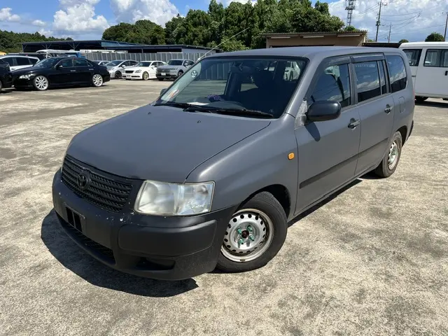 Toyota Succeed Van