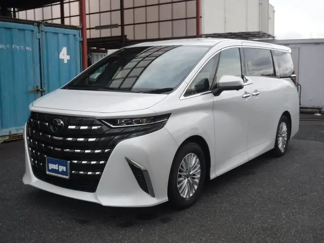 Toyota Alphard Hybrid photo 1