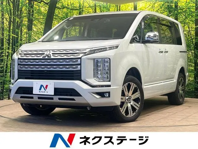 Mitsubishi Delica D:5