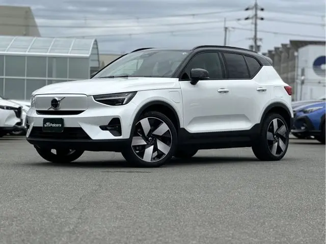Volvo EX40