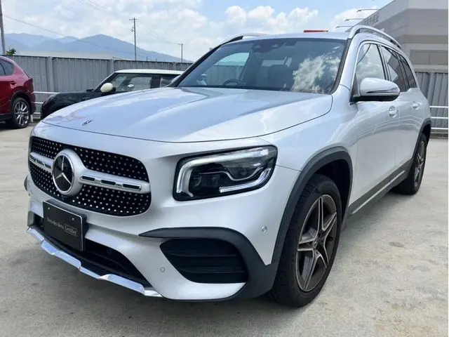 Mercedes-Benz GLB-Class fotoğraf 1