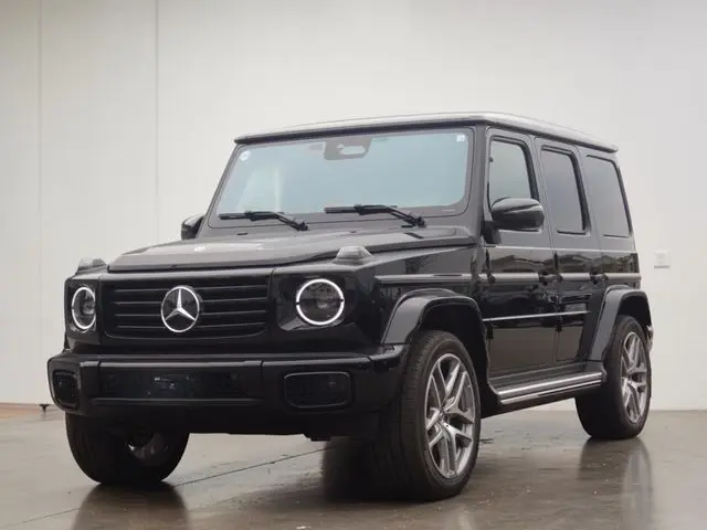 Mercedes-Benz G-Class fotoğraf 1