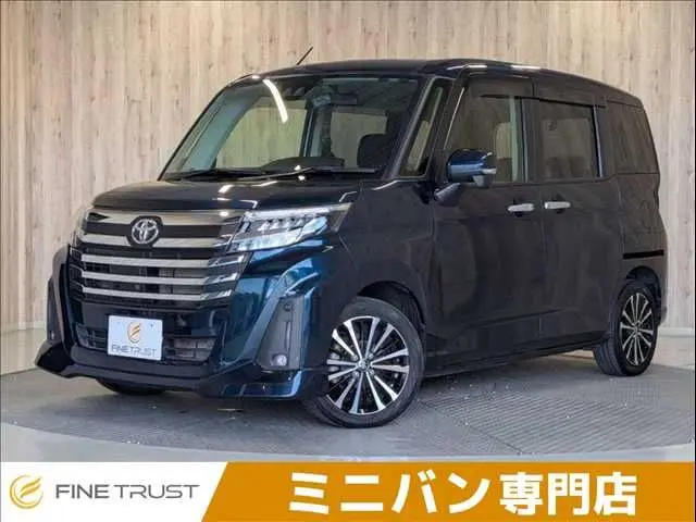 Toyota Roomy photo 1