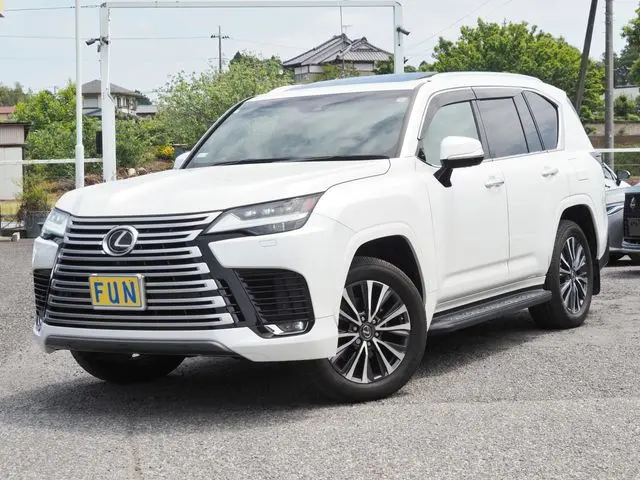 Lexus LX 600