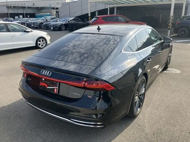 Audi A7 fotoğraf 3