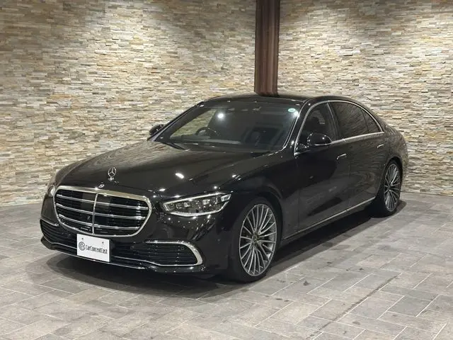 Mercedes-Benz S-Class fotoğraf 1