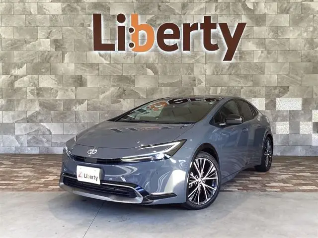 Toyota Prius fotoğraf 1