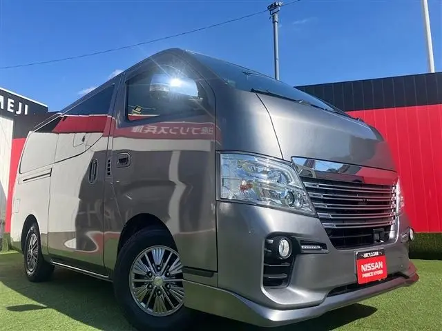 Nissan NV350 Caravan