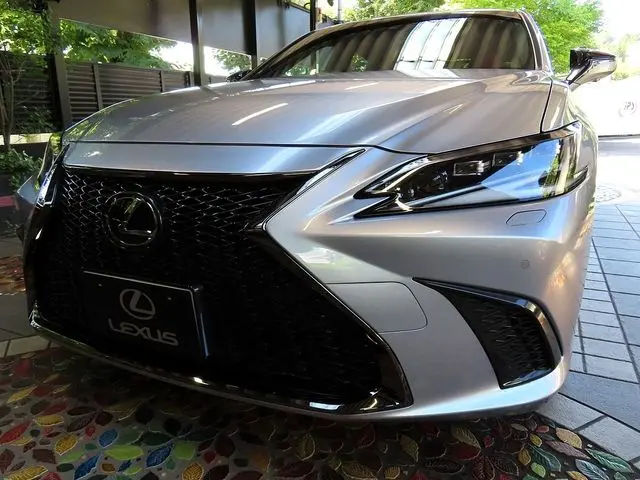 Lexus ES 300h