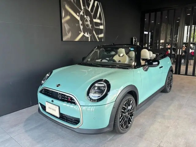 MINI Convertible