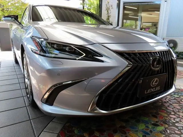 Lexus ES 300h